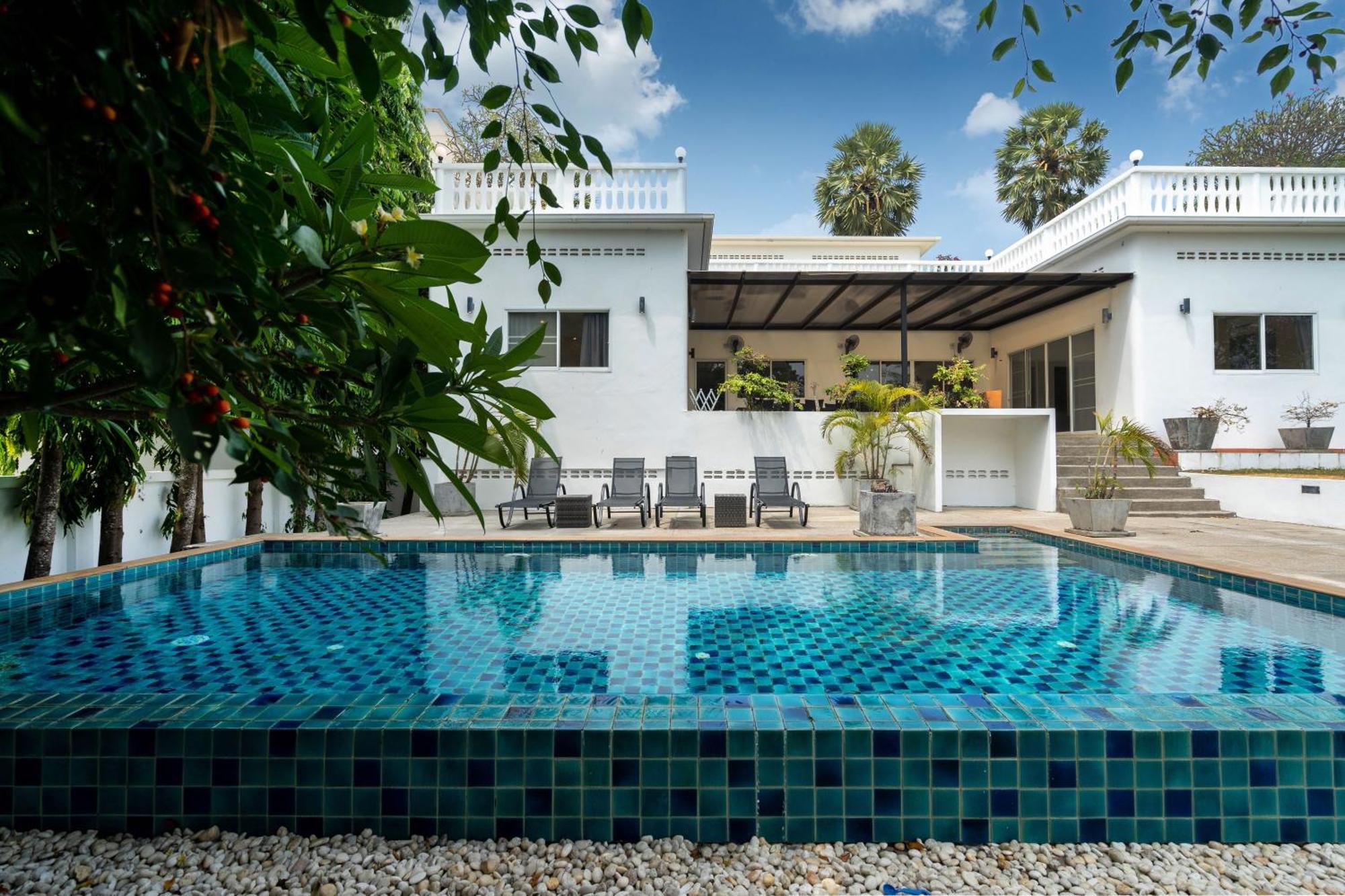 Grand 5br Pool Sea La Vie * Rawai
