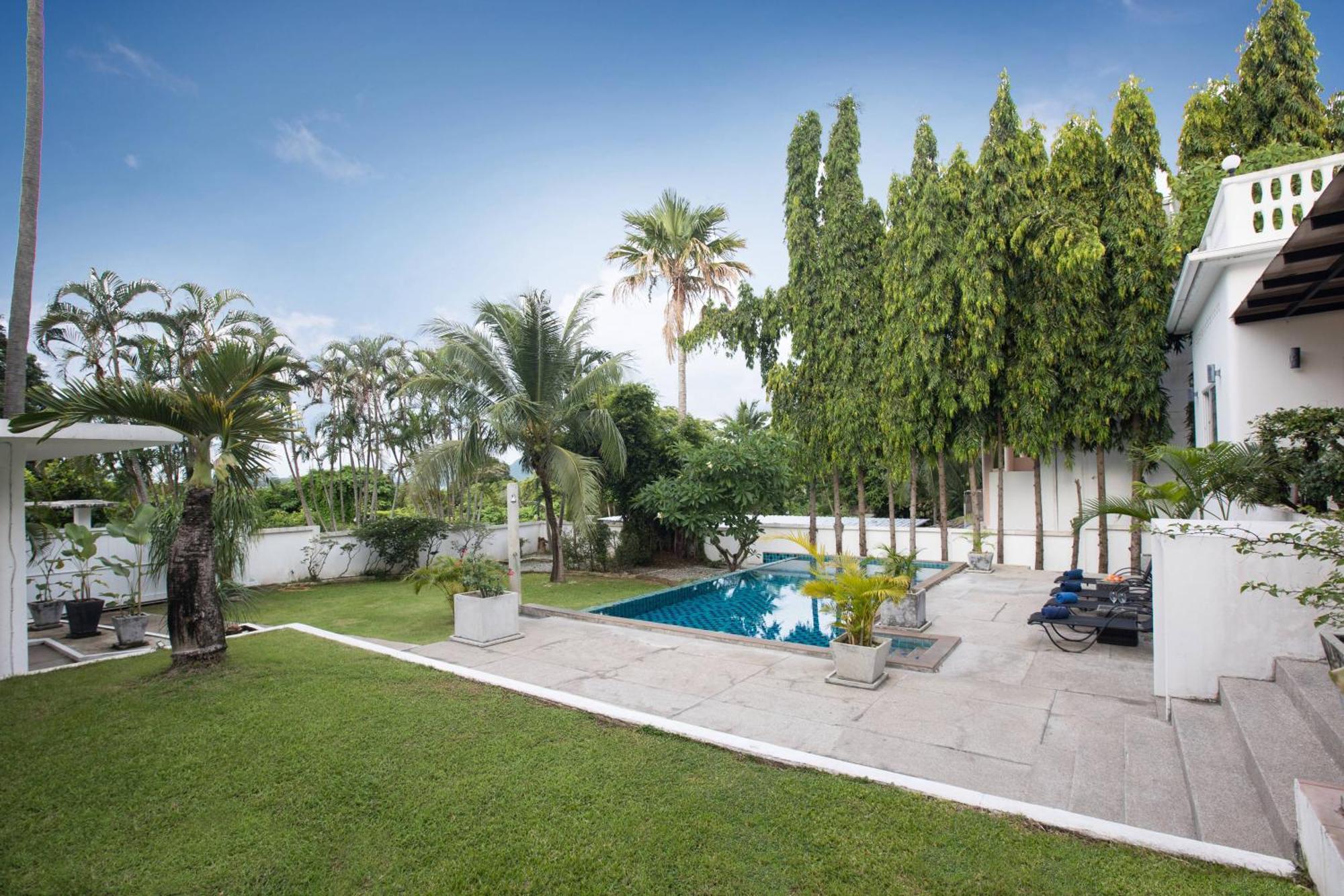 Grand 5br Pool Sea La Vie
